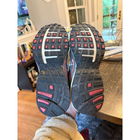 Nike REAX Run White Sneakers Sz 11 - Picture 6 of 8